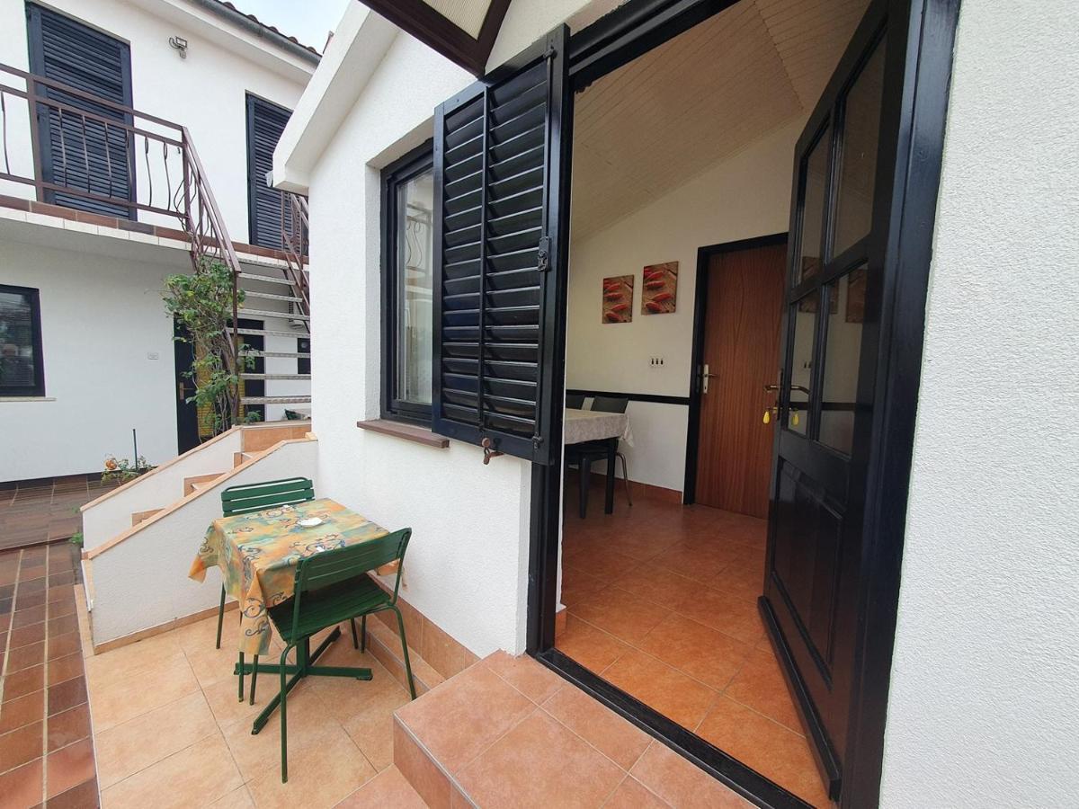 Apartments Porec Beach Area Simo ภายนอก รูปภาพ
